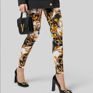 Authentic New Versace Barocco Acanthus Print Leggings